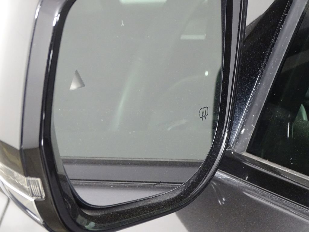 Used 2024 Jeep Grand Cherokee L Limited image 33
