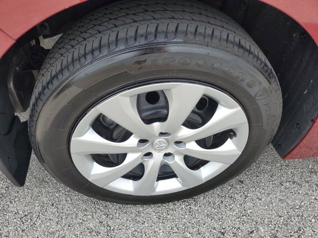 Used 2025 Toyota Corolla LE image 9