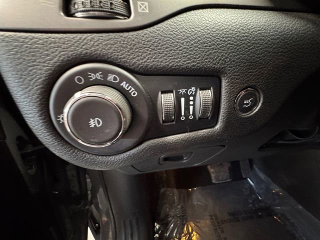 Used 2022 Jeep Cherokee Latitude Lux image 22