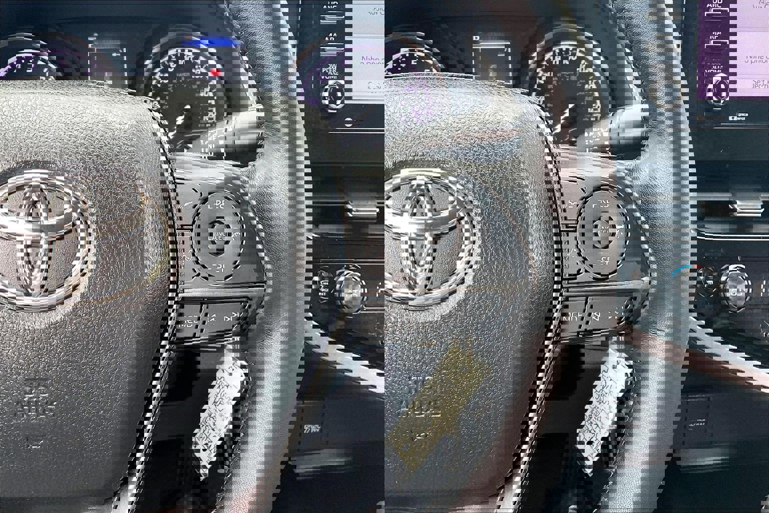 Used 2023 Toyota Camry SE image 24