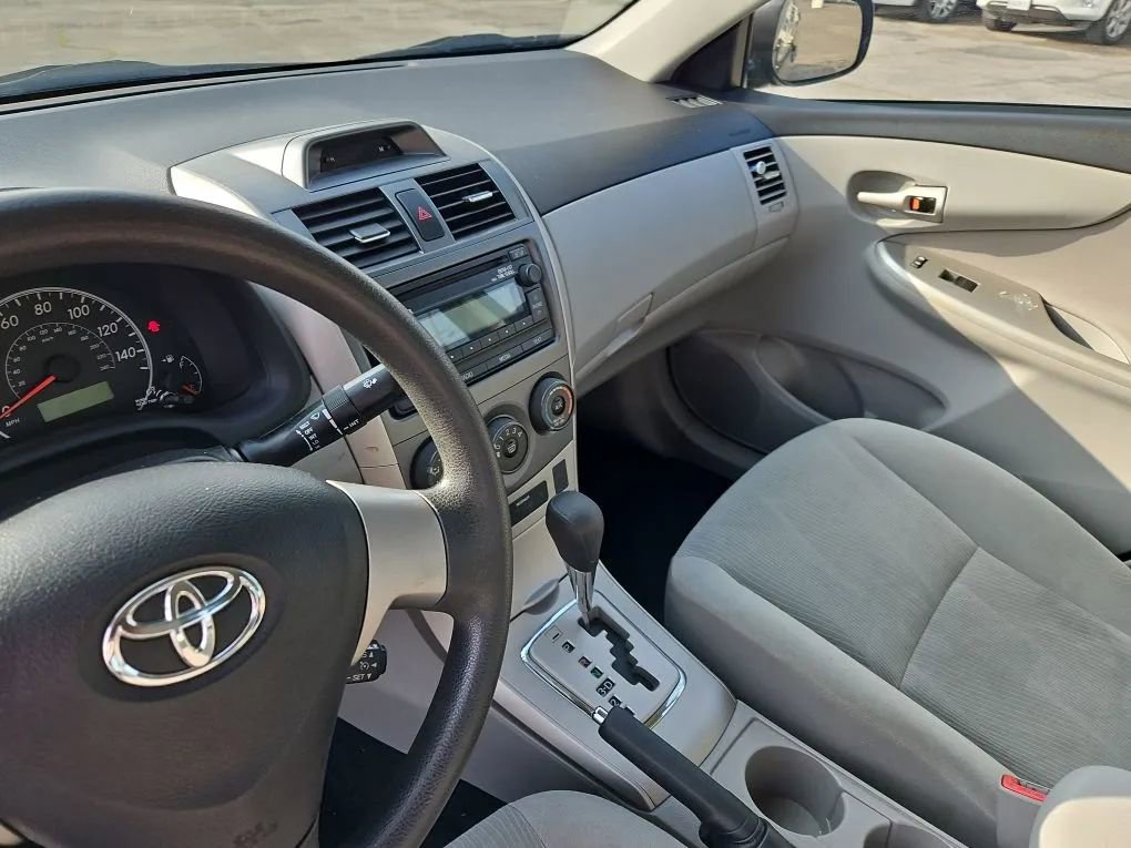 Used 2012 Toyota Corolla LE image 20