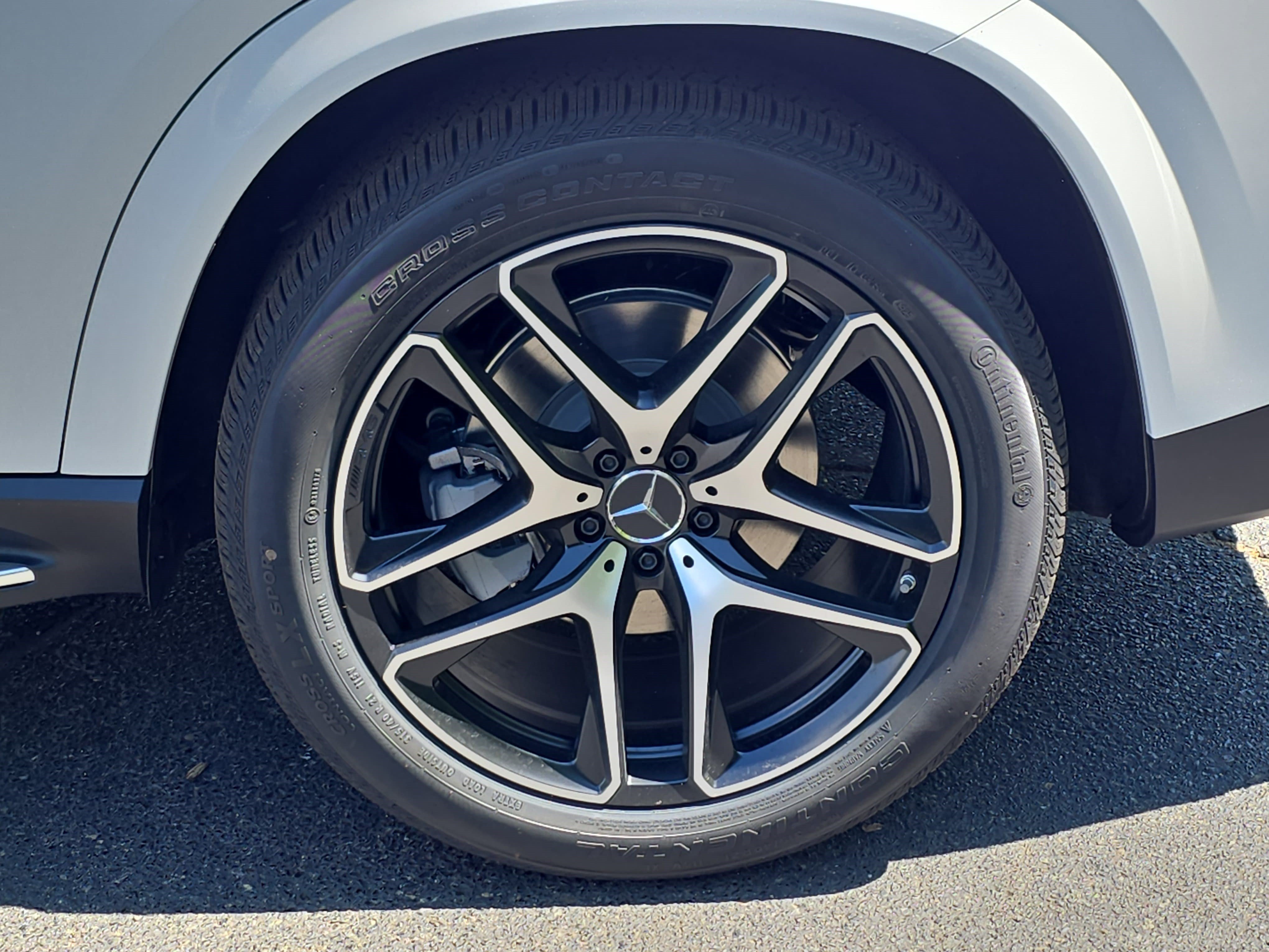 New 2026 Mercedes-Benz GLE 53 AMG 4MATIC Coupe image 32