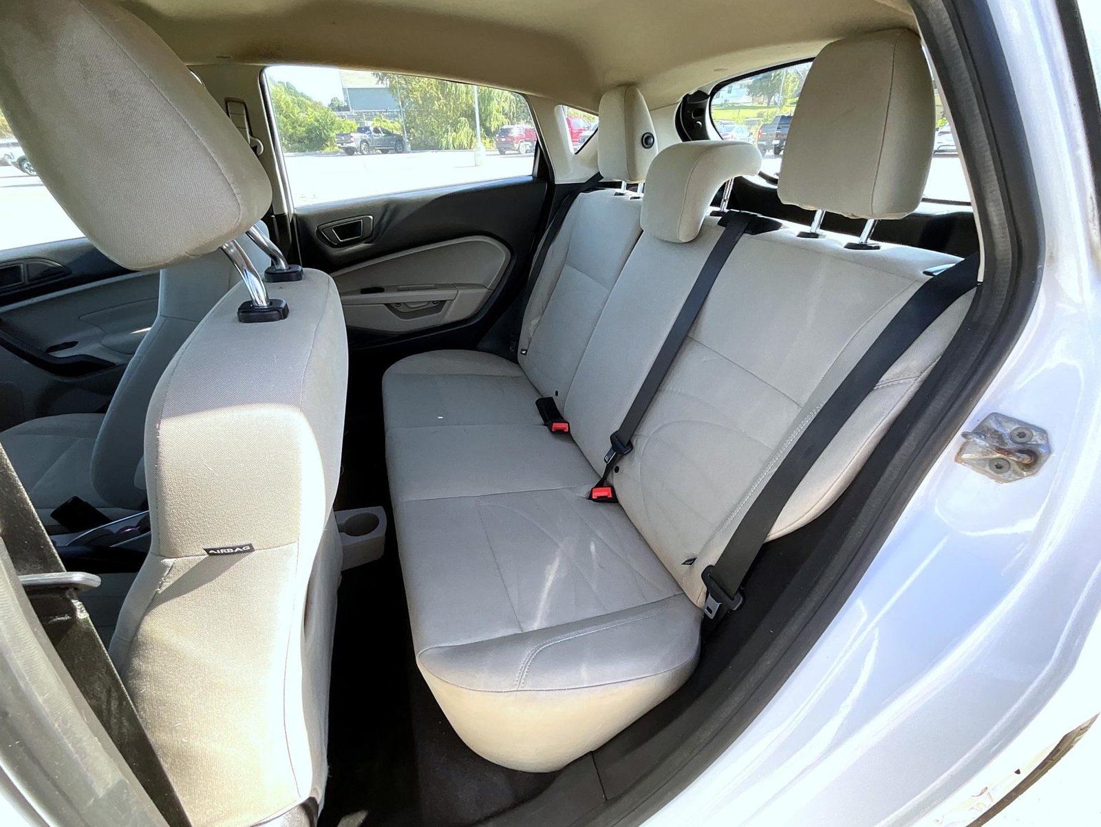 Used 2017 Ford Fiesta SE FWD image 19