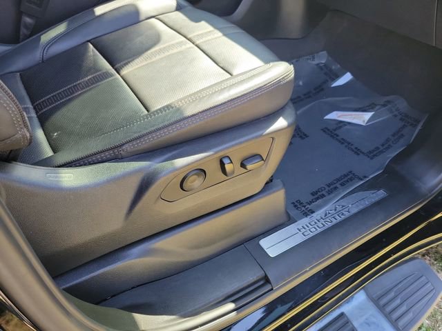 Used 2024 Chevrolet Silverado 3500 High Country image 33