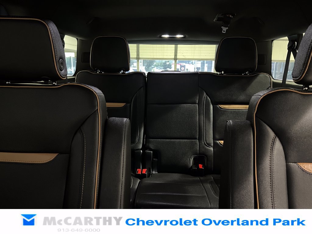 Used 2022 GMC Yukon XL AT4 AWD/4WD image 32