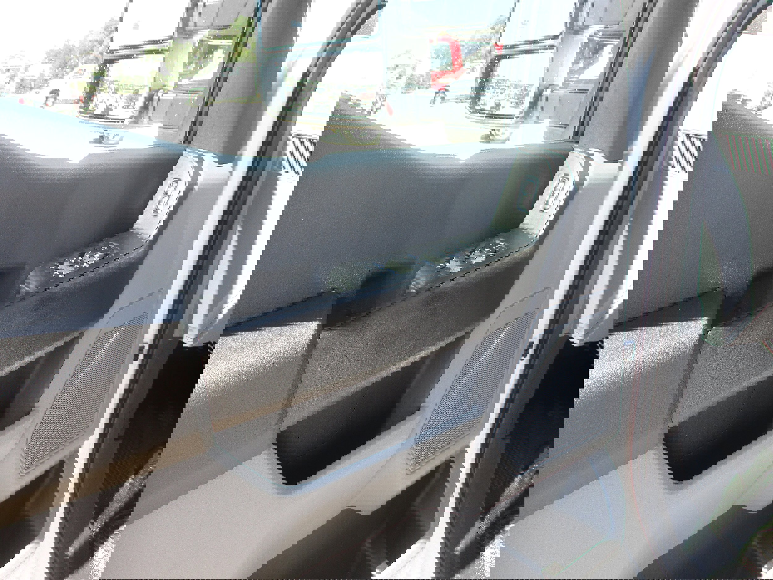 New 2026 Ford F350 4x4 Crew Cab DRW Super Duty image 6