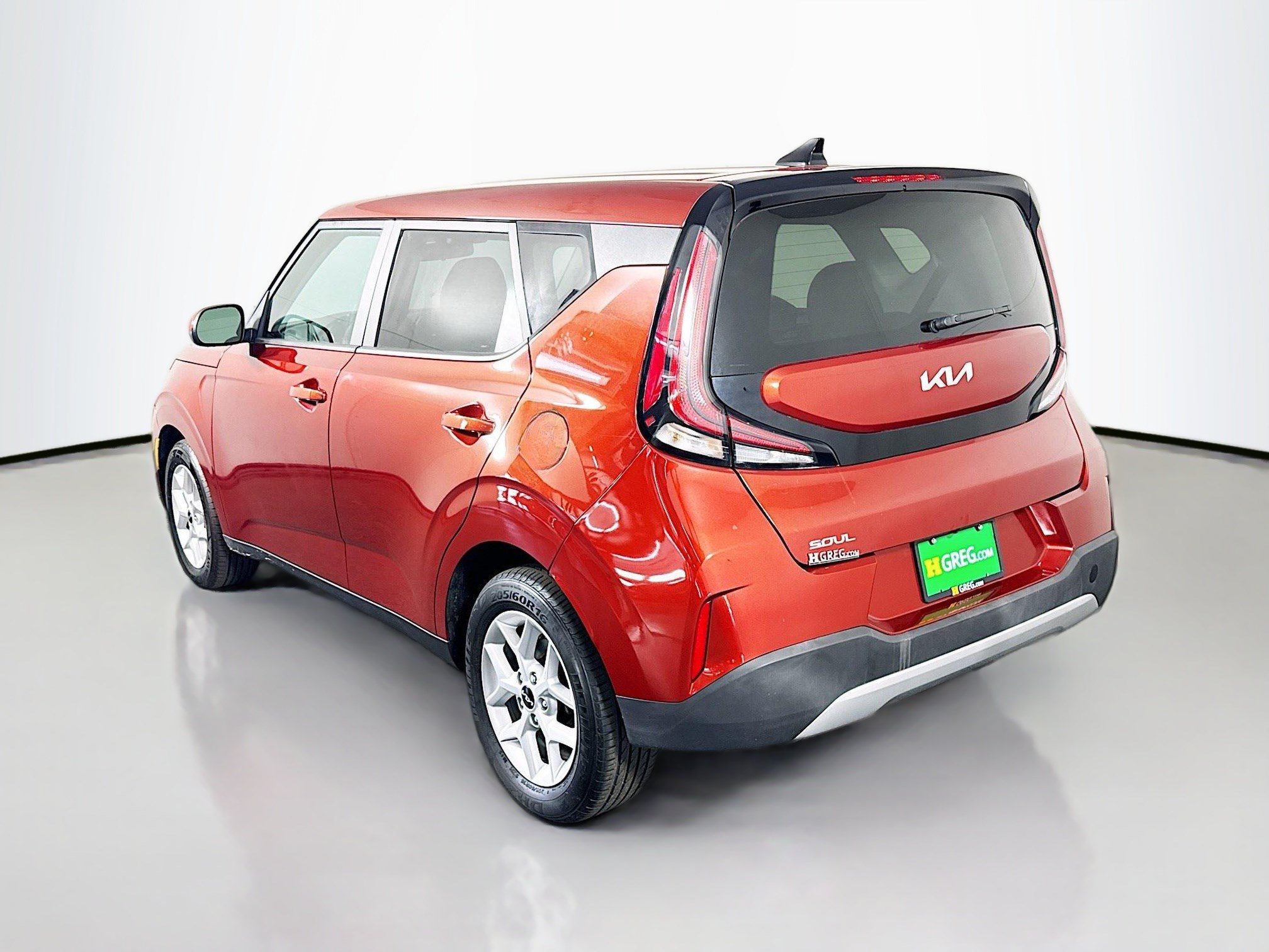 Used 2023 Kia Soul LX w/ LX Technology Package FWD image 7