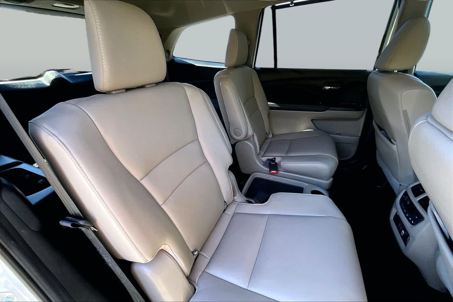 Used 2022 Honda Pilot Touring image 19