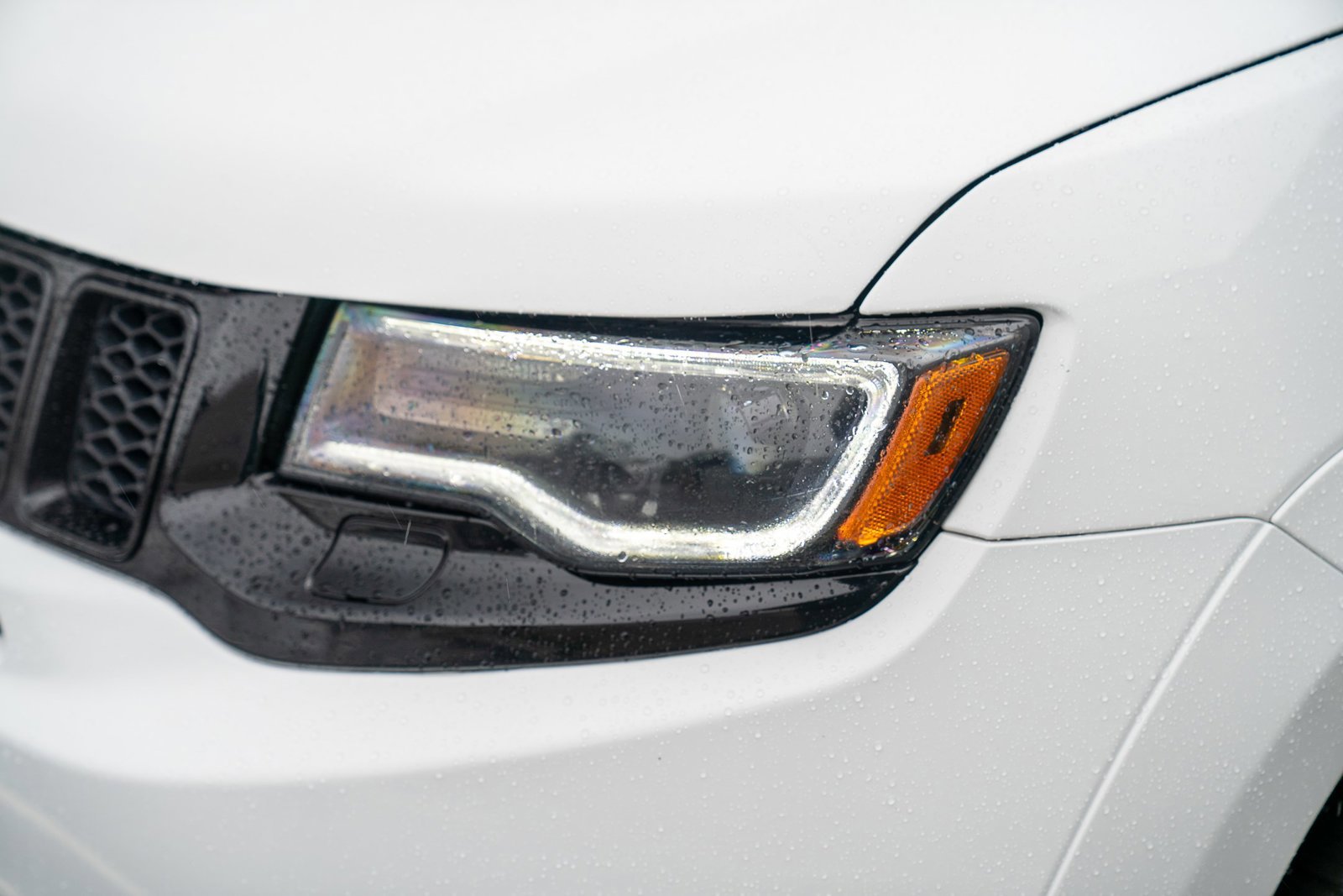 Used 2019 Jeep Grand Cherokee SRT image 30