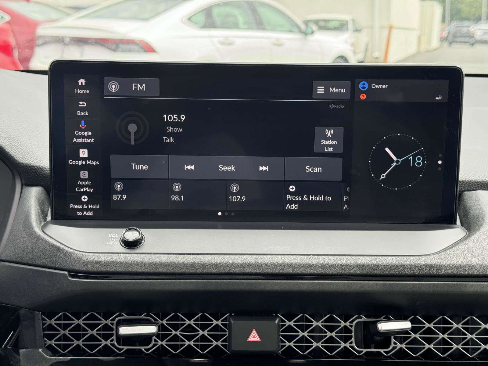 Certified 2023 Honda Accord Touring image 3