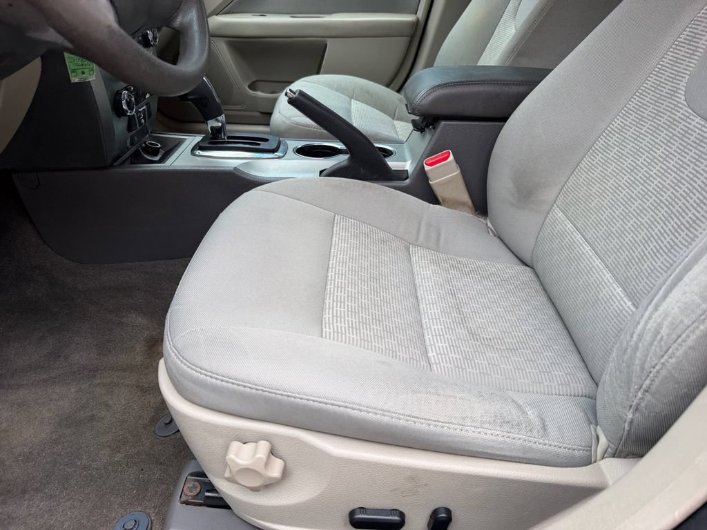 Used 2012 Ford Fusion SE FWD image 11