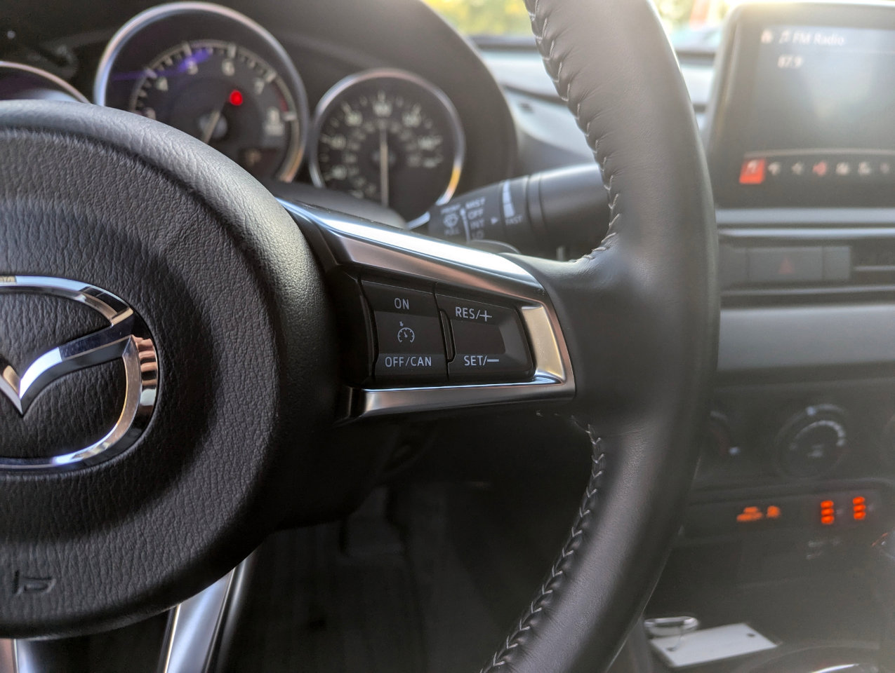 Used 2021 MAZDA MX-5 Miata RF Club image 17