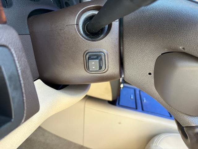 Used 2013 GMC Yukon Denali AWD/4WD image 25