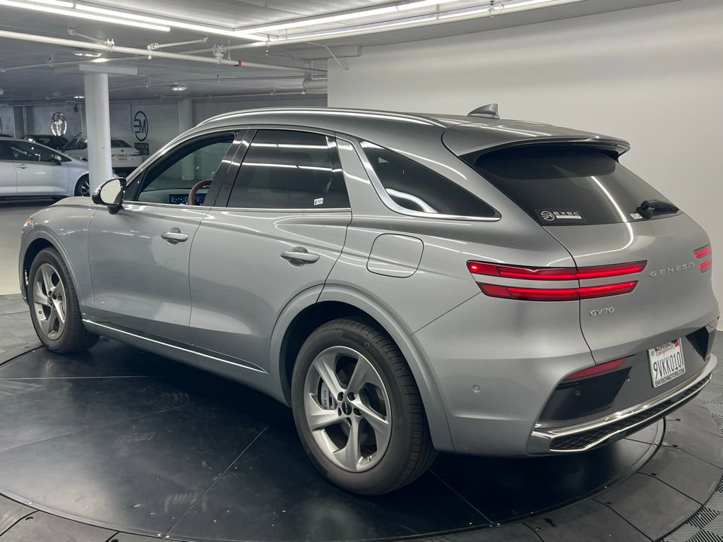 Used 2026 Genesis GV70 2.5T Advanced image 4