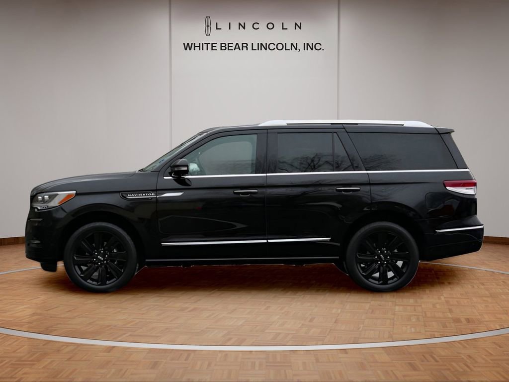 Certified 2023 Lincoln Navigator Reserve AWD/4WD image 8