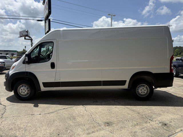 Used 2025 RAM ProMaster 2500 w/ Convenience Group FWD image 10