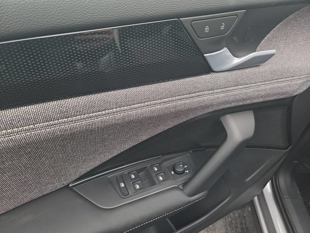 New 2026 Volkswagen Tiguan S AWD/4WD image 14