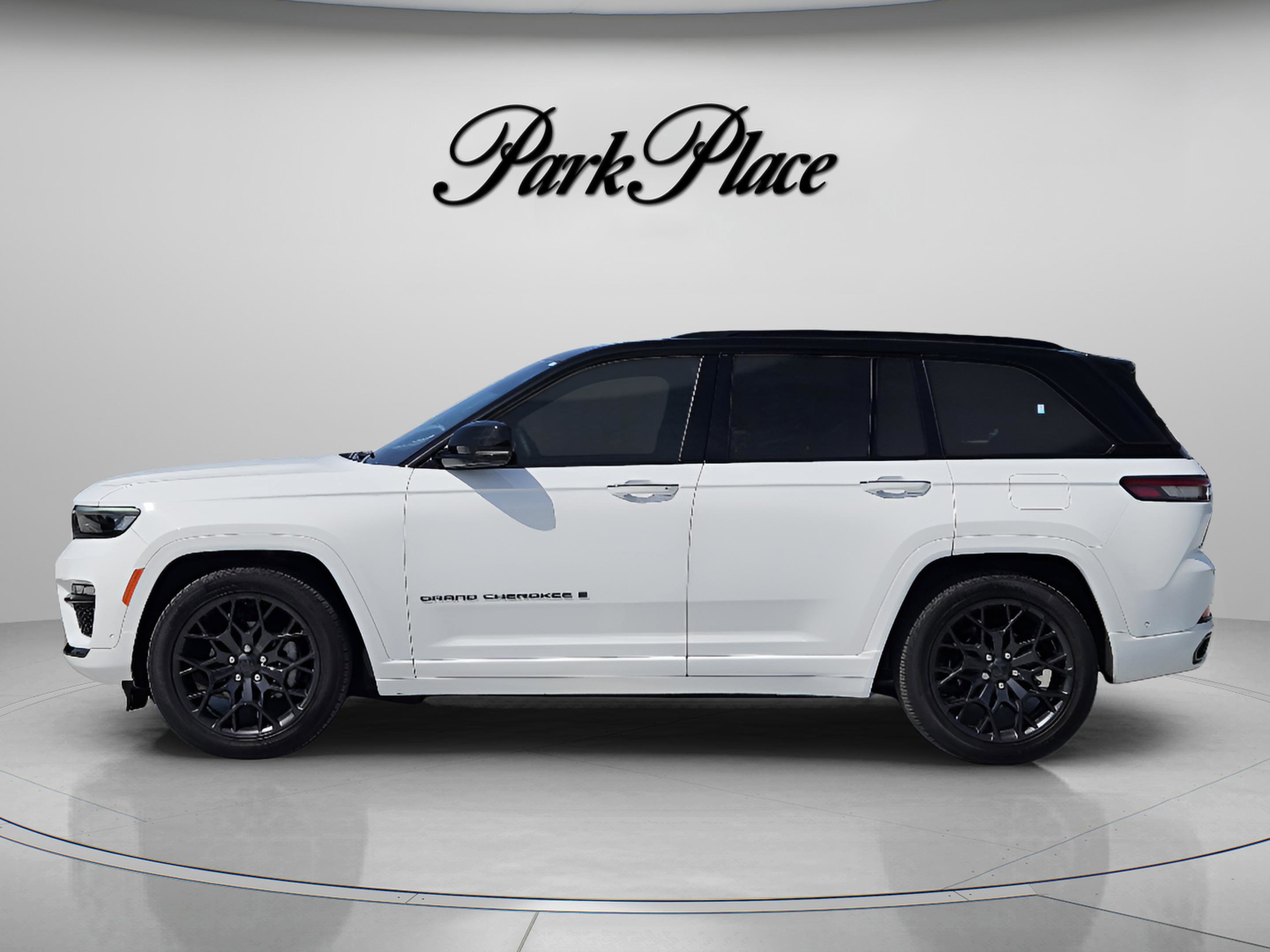 Used 2025 Jeep Grand Cherokee Summit AWD/4WD video 2