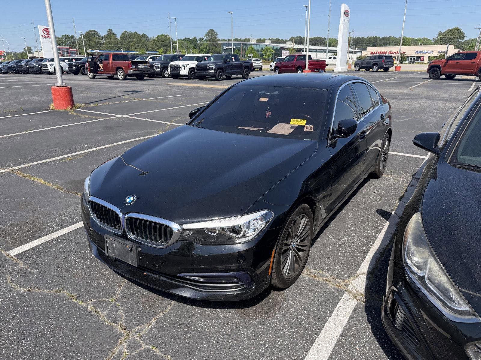 Used 2020 BMW 530i xDrive w/ Convenience Package image 11