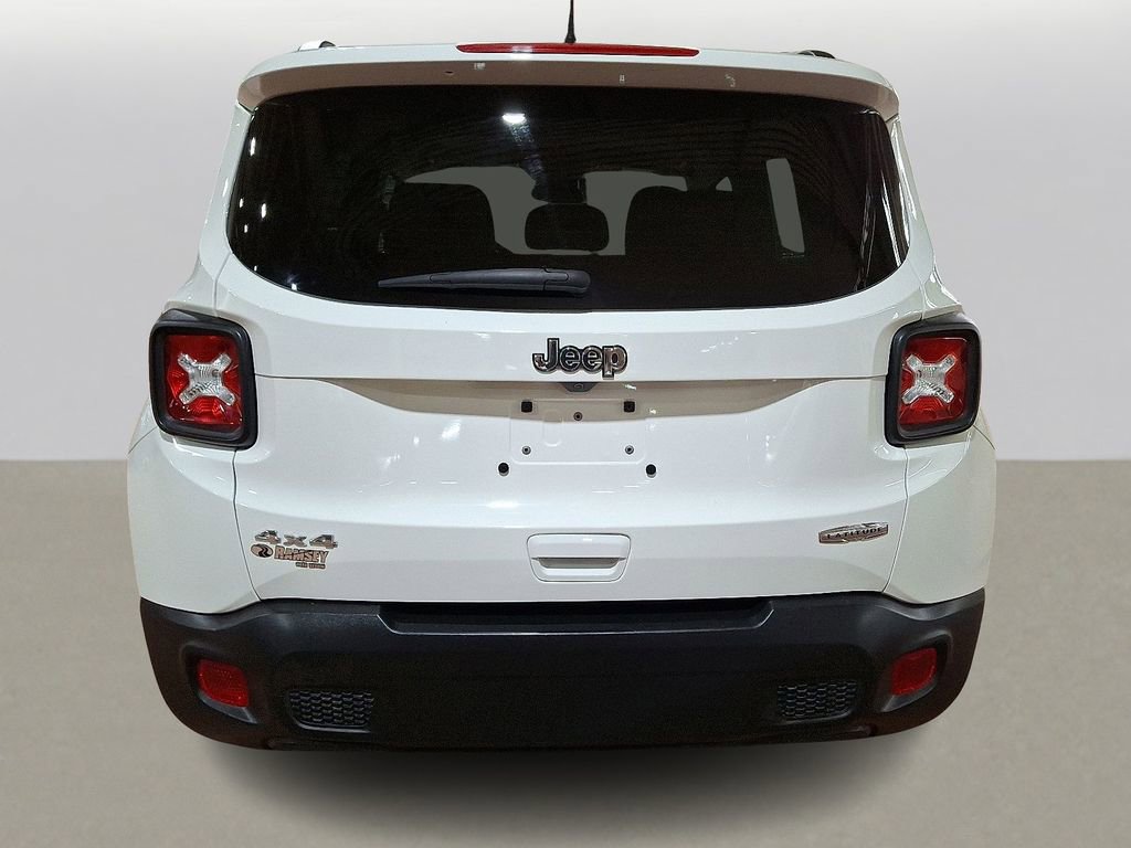 Used 2020 Jeep Renegade Latitude w/ Cold Weather Group image 5