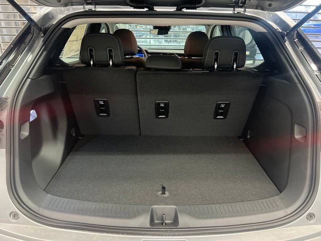 New 2027 Chevrolet Bolt LT FWD image 7