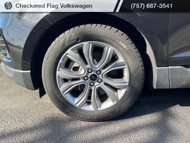 Used 2024 Ford Edge Titanium image 5