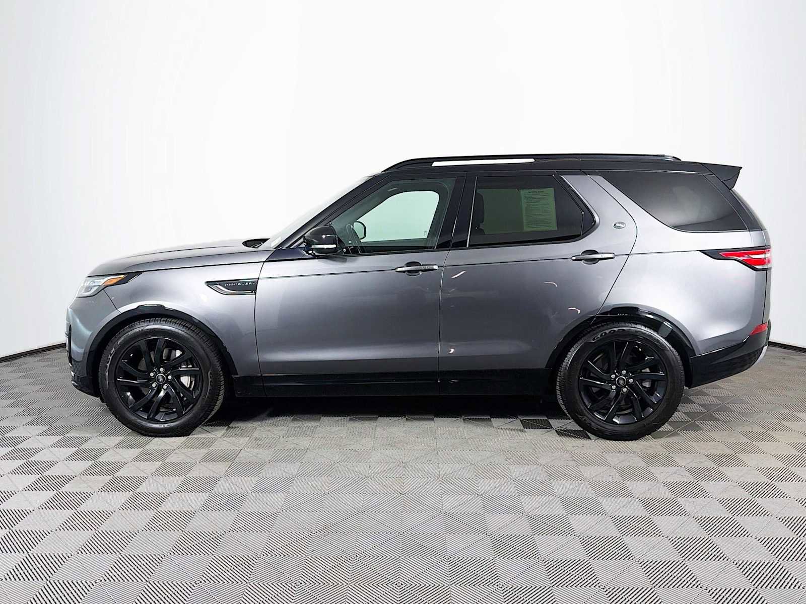 Used 2018 Land Rover Discovery HSE AWD/4WD image 8