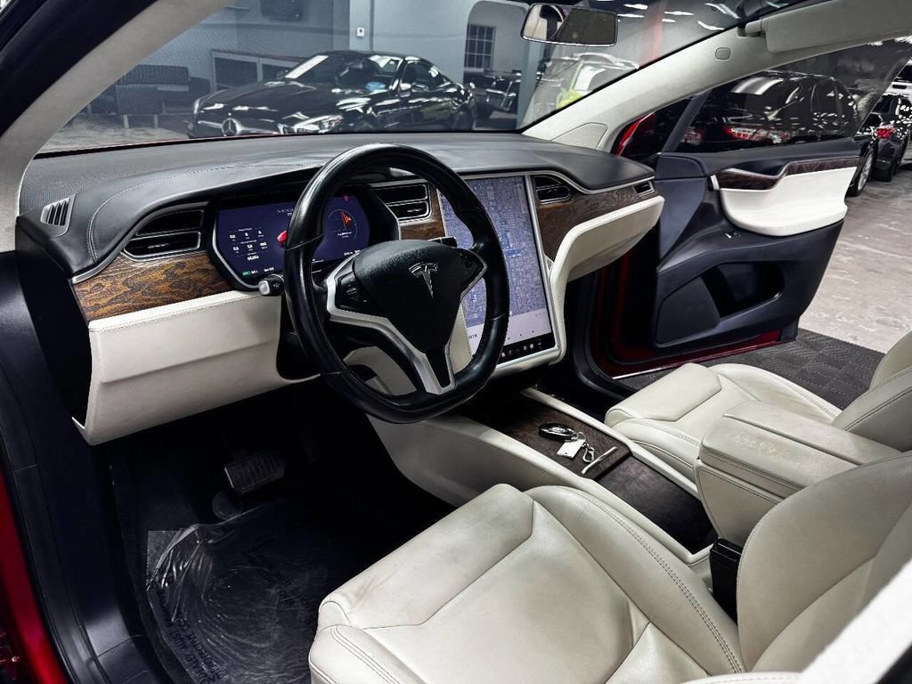Used 2017 Tesla Model X 75D image 36