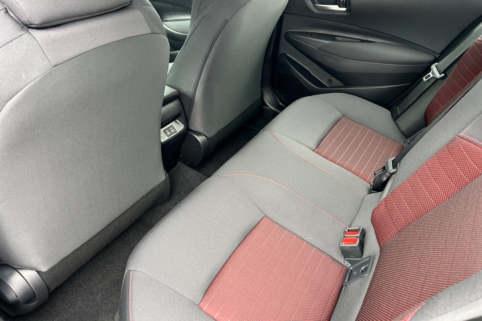 New 2026 Toyota Corolla SE FWD image 11