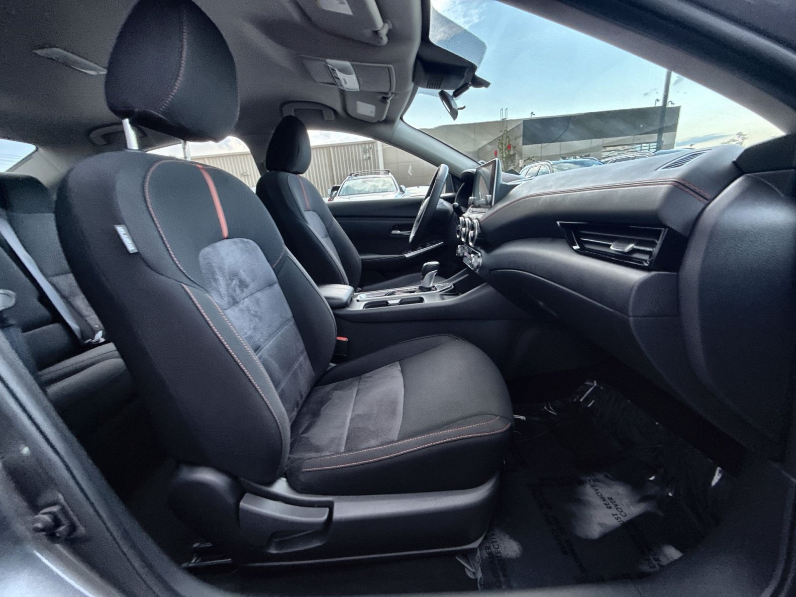 Used 2025 Nissan Sentra SR FWD image 25