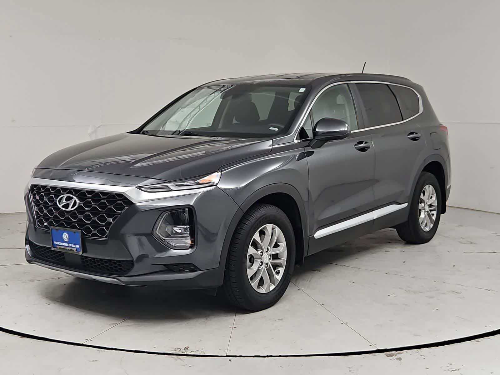 Used 2020 Hyundai Santa Fe SE FWD image 1