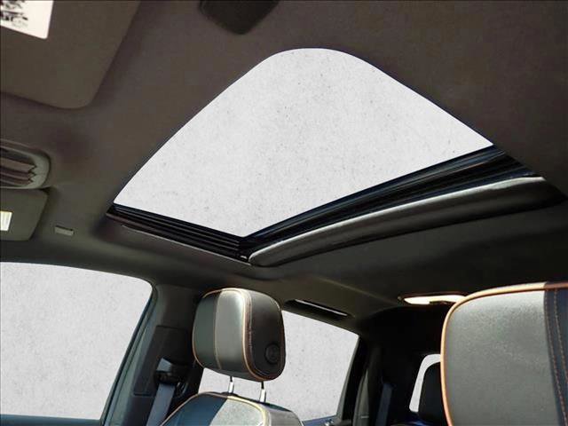 Used 2023 GMC Canyon AT4 w/ LPO, Sports Bar Package image 14