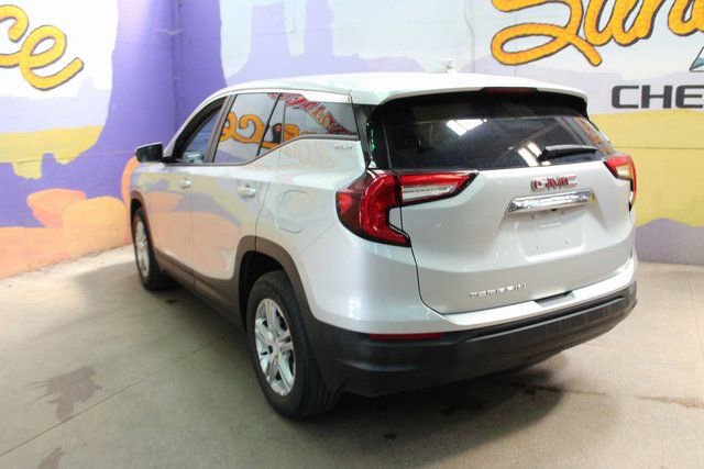Used 2022 GMC Terrain SLE image 5