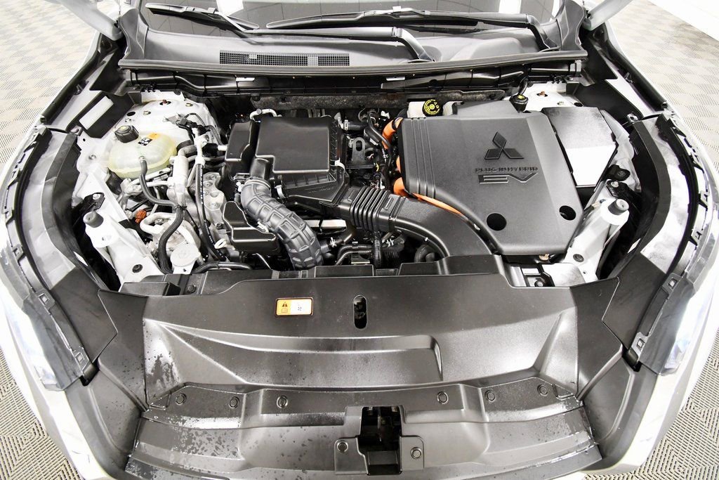 Used 2024 Mitsubishi Outlander SEL image 12