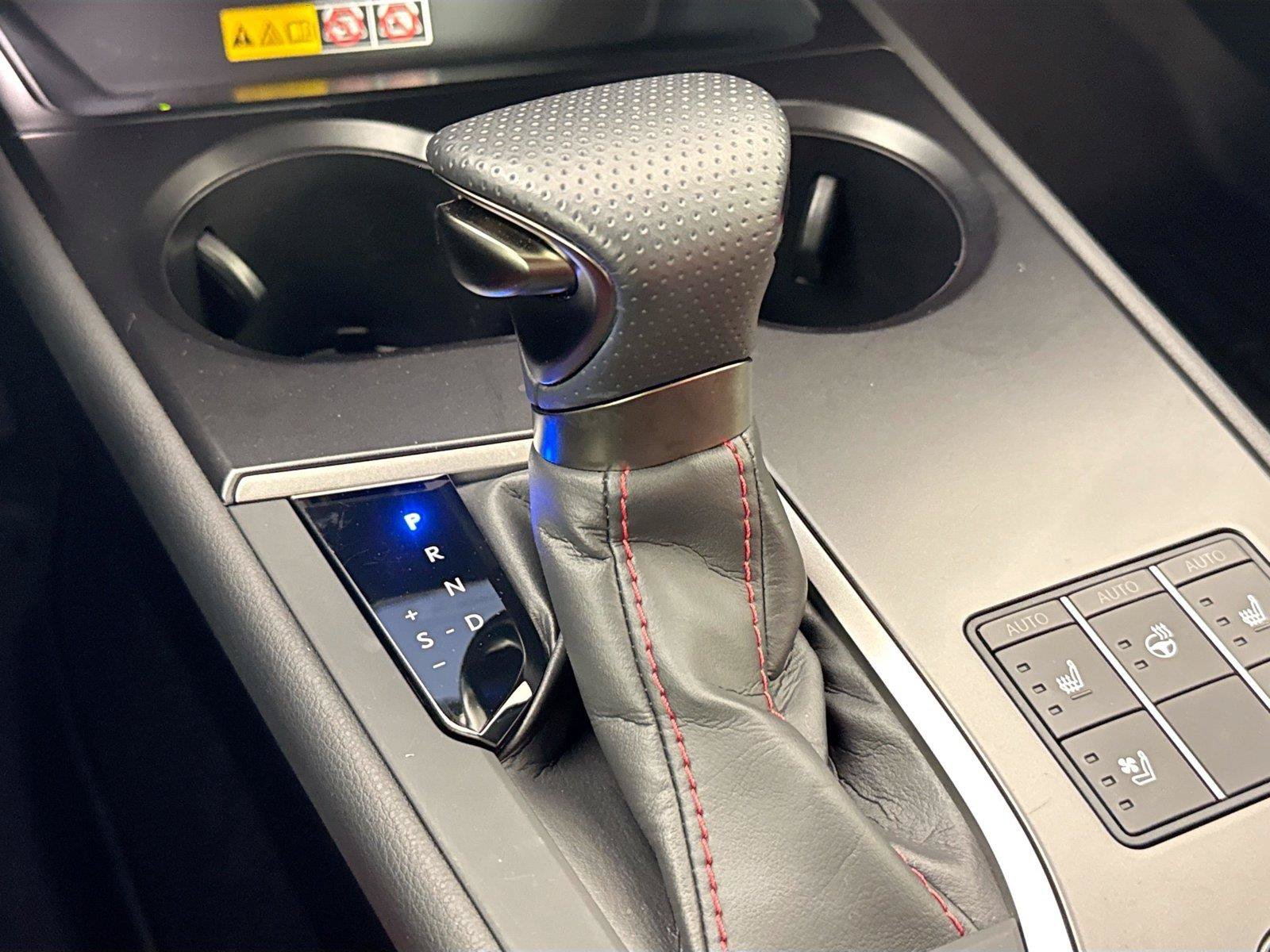 Used 2024 Lexus UX 250h F Sport FWD image 29