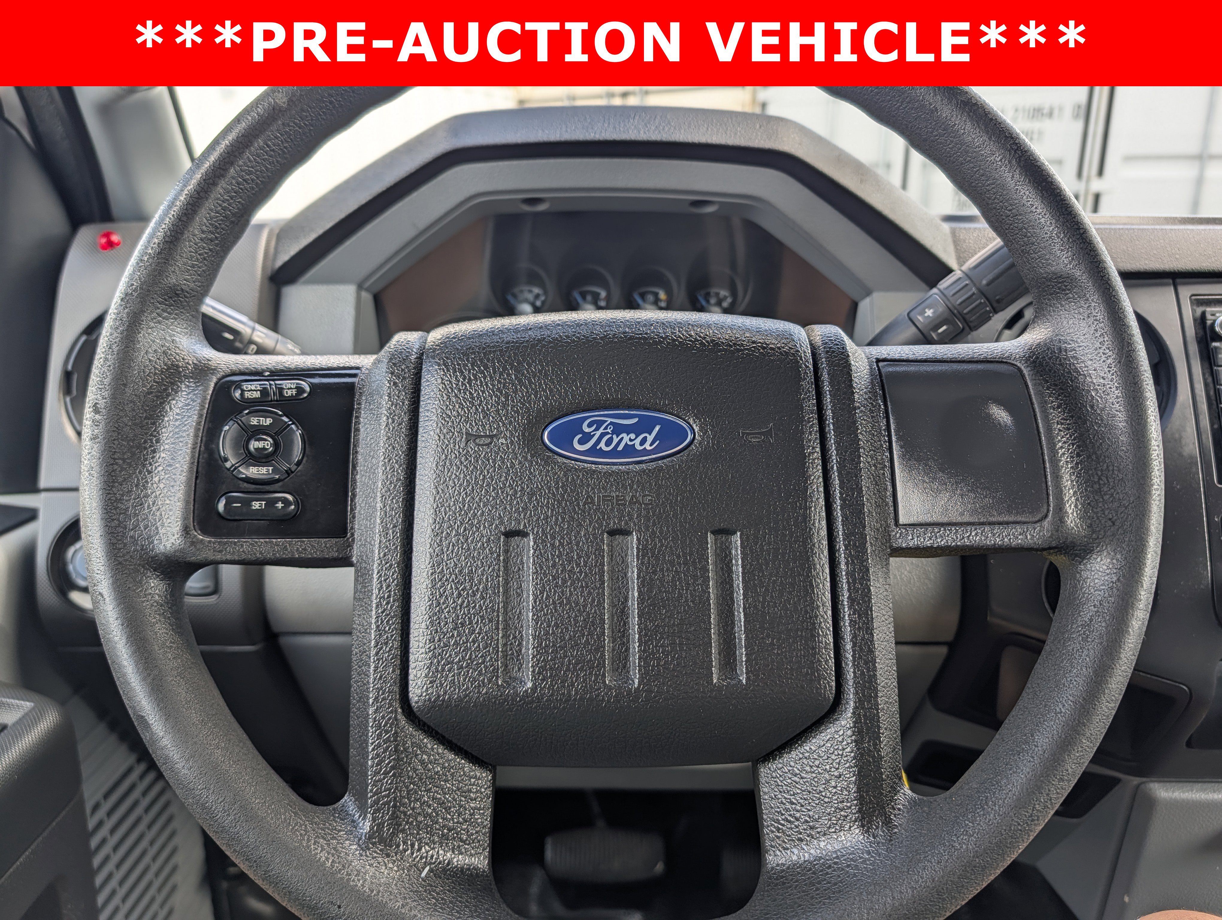 Used 2016 Ford F550 4x4 Crew Cab Super Duty image 26