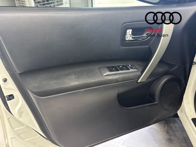 Used 2013 Nissan Rogue S image 24