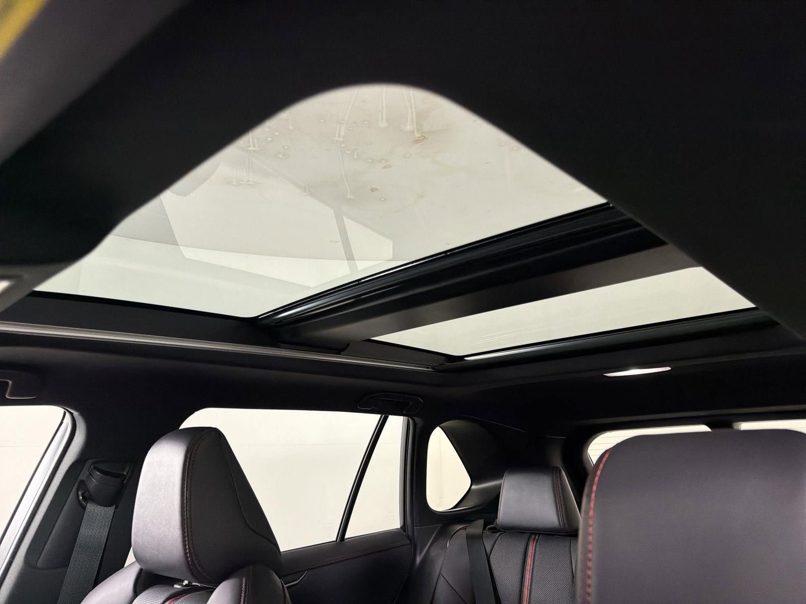 Used 2022 Toyota RAV4 XSE w/ Premium Package image 9