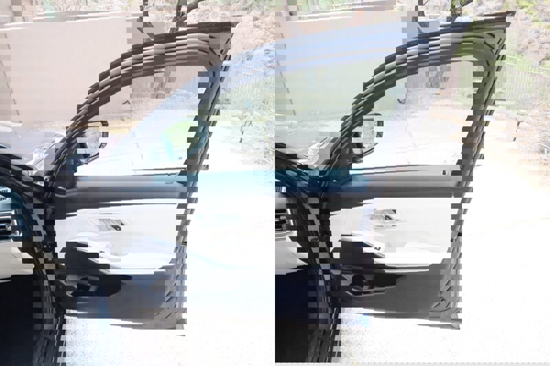 Used 2021 BMW 330e w/ Convenience Package image 13