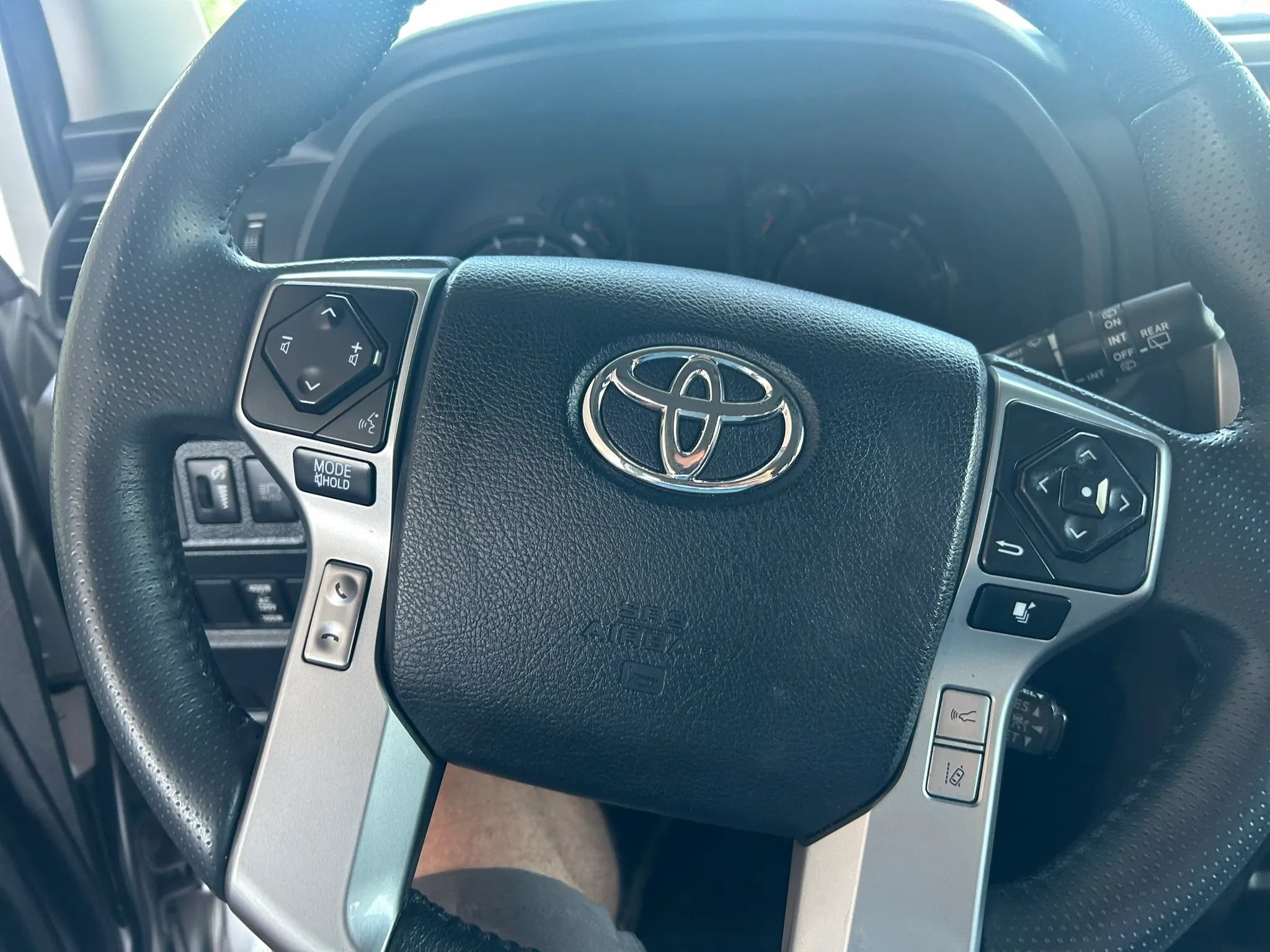 Used 2022 Toyota 4Runner SR5 w/ Revi AWD/4WD image 21