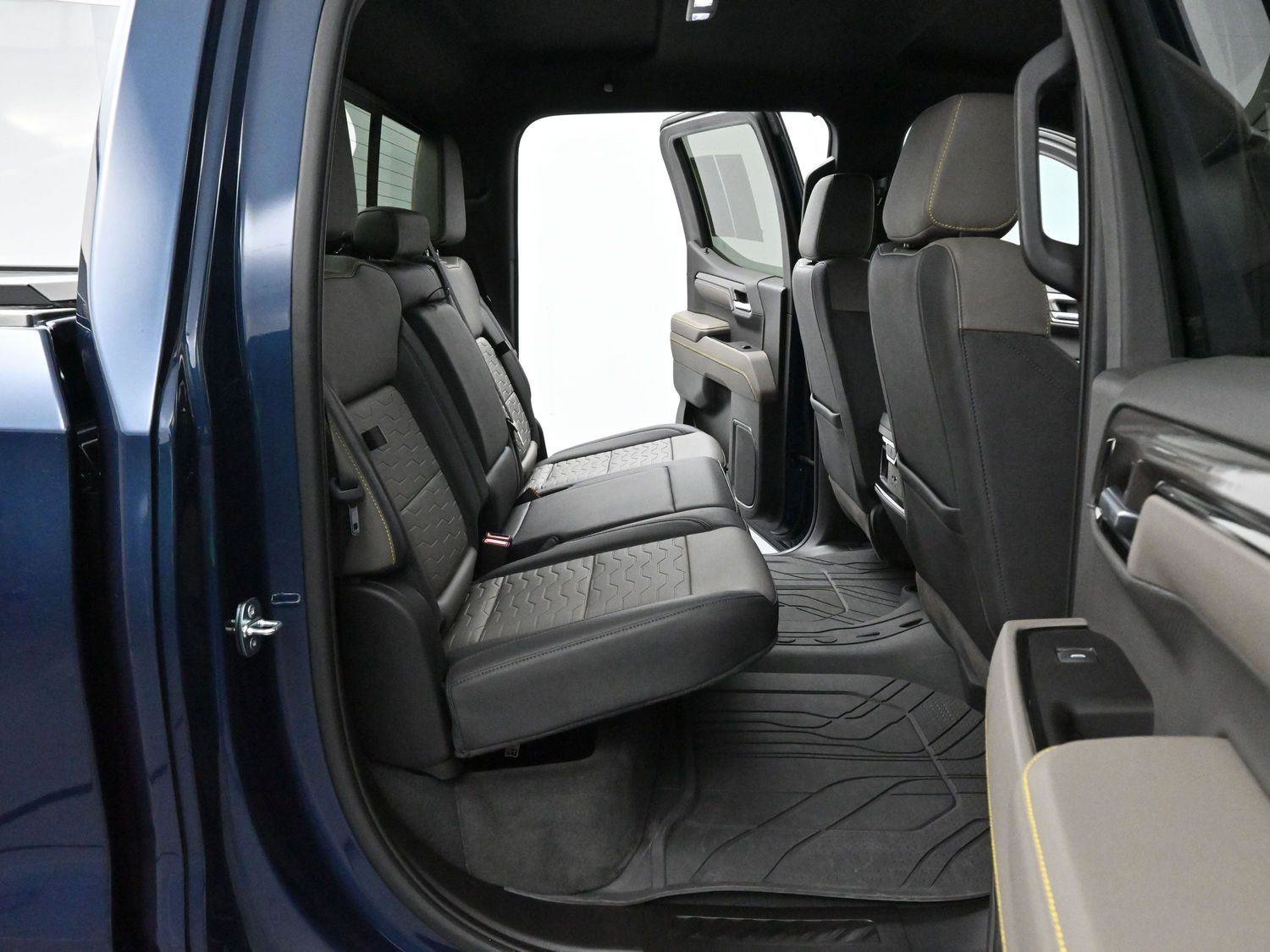 Used 2023 Chevrolet Silverado 1500 ZR2 w/ Technology Package image 33