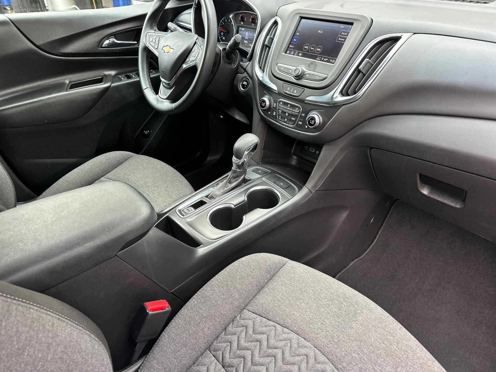 Used 2024 Chevrolet Equinox LT AWD/4WD image 16
