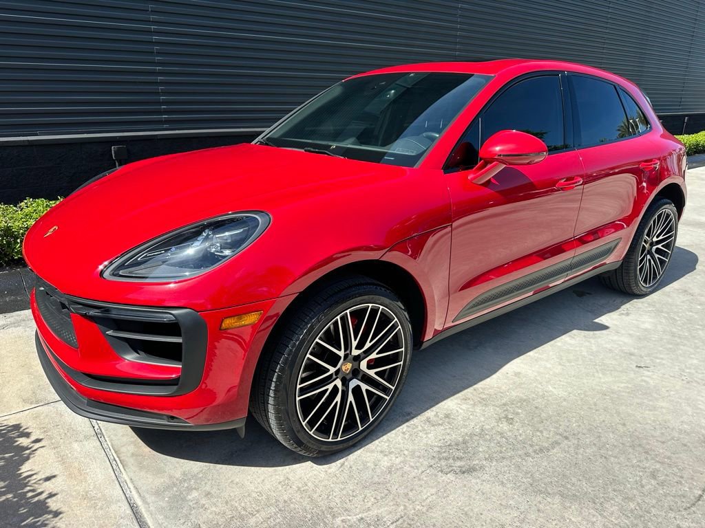 Certified 2024 Porsche Macan S image 7