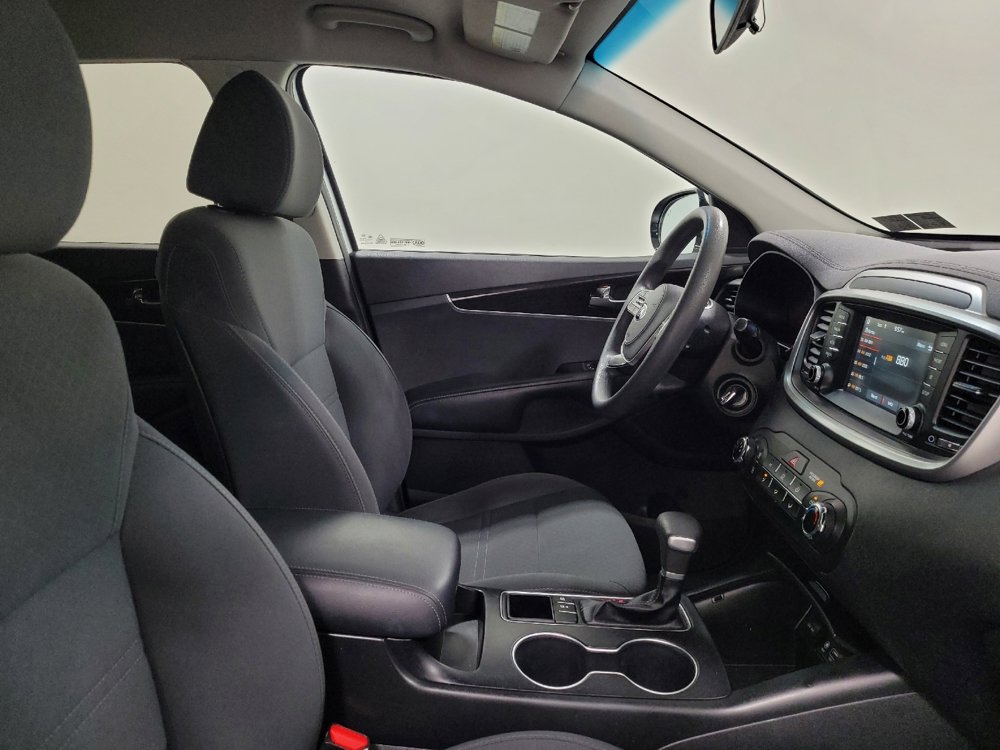 Used 2020 Kia Sorento LX image 21