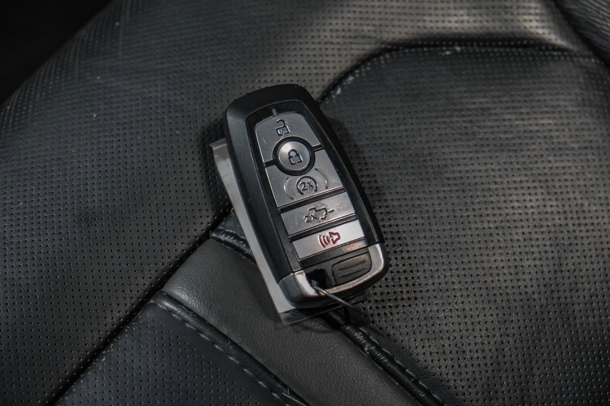 Used 2017 Ford F250 Platinum w/ Platinum Ultimate Package image 68