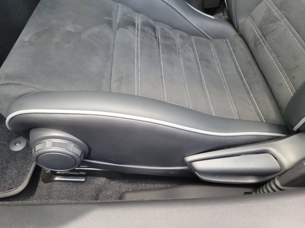 Used 2025 MAZDA MX-5 Miata RF Club RWD image 16