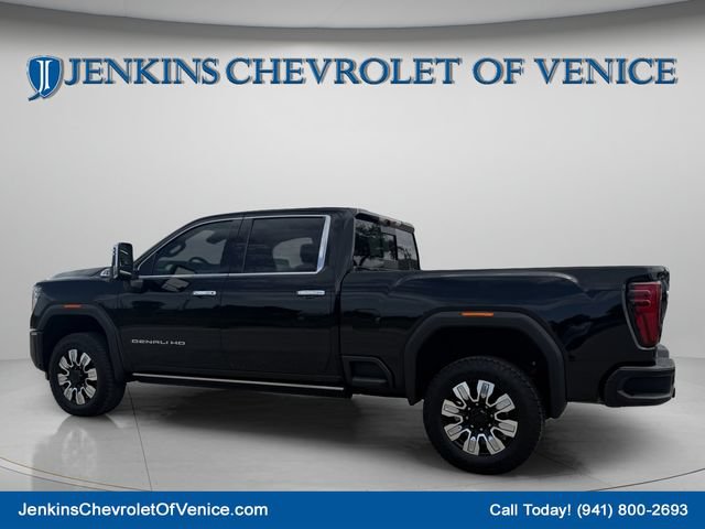 Used 2025 GMC Sierra 2500 Denali w/ Denali Reserve Package AWD/4WD image 9