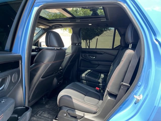 Used 2023 Honda Pilot TrailSport image 7
