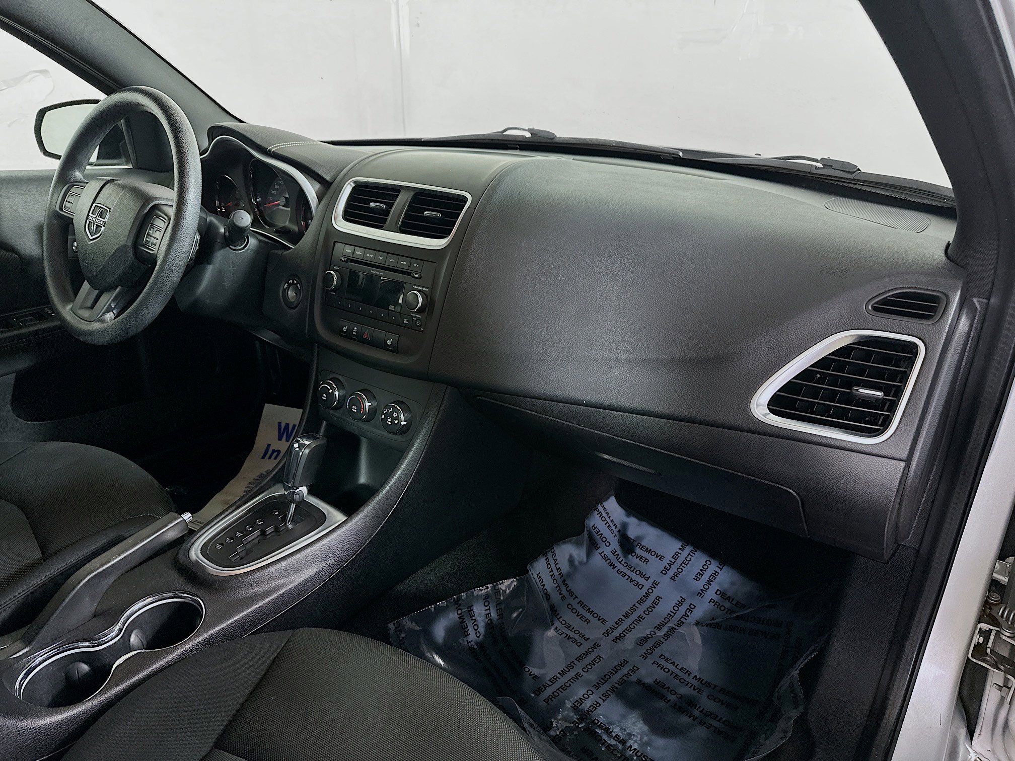 Used 2011 Dodge Avenger Express image 25