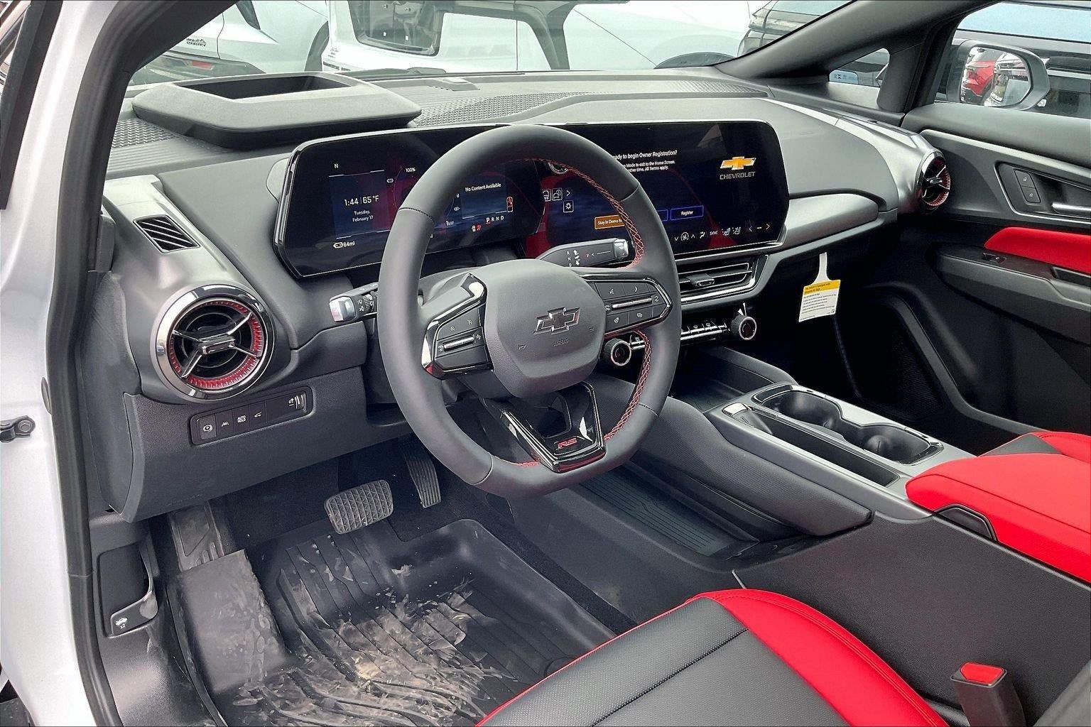 New 2026 Chevrolet Equinox EV RS w/ Convenience Package II AWD/4WD image 7